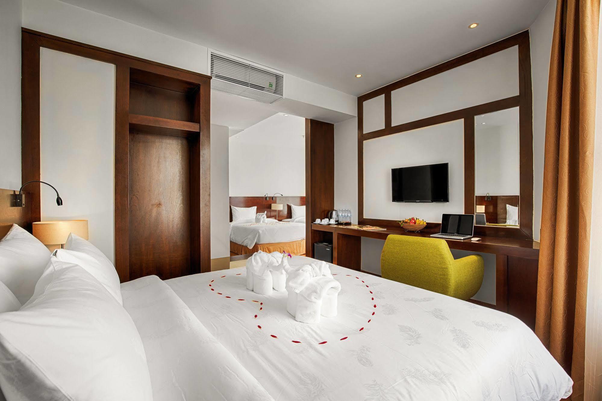 Sofia Suite Hotel Danang Eksteriør bilde